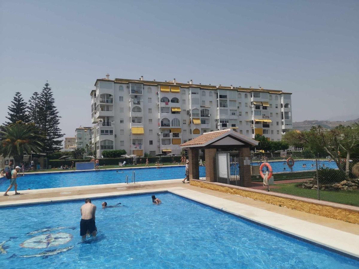 Апартаменти A 100M De Playa Piscina Y Todos Los Servicios Торрокс Екстер'єр фото