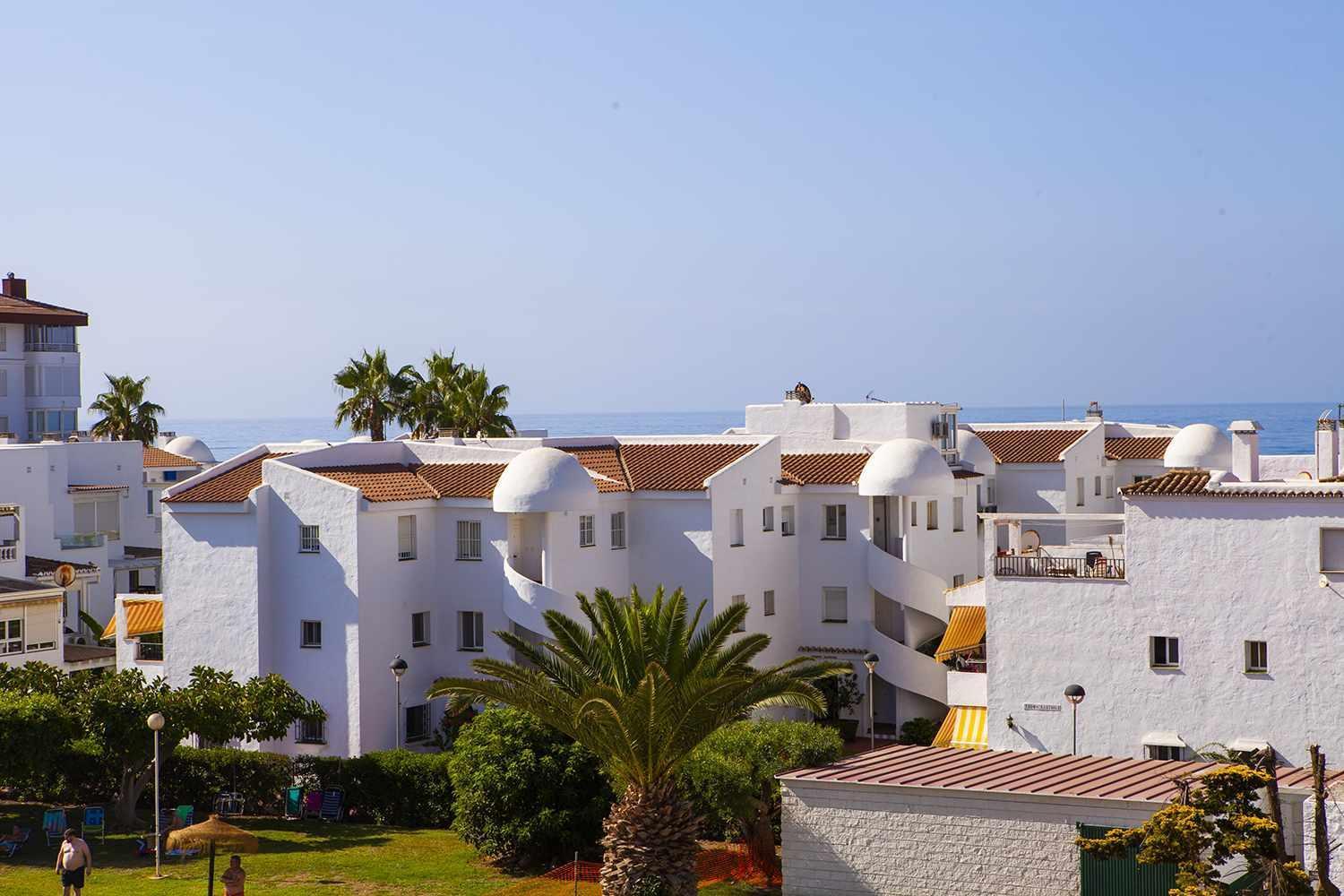 Апартаменти A 100M De Playa Piscina Y Todos Los Servicios Торрокс Екстер'єр фото