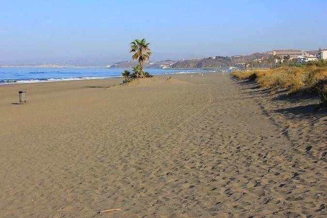 Апартаменти A 100M De Playa Piscina Y Todos Los Servicios Торрокс Екстер'єр фото